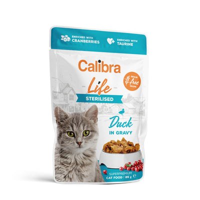 Calibra Cat Life Sterilised Duck in gravy 85g - kapsička s kachním pro kastrované kočky